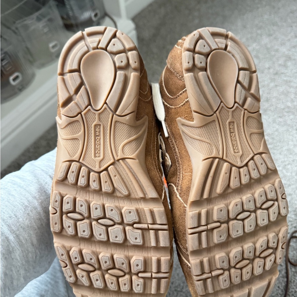Miu Miu Brown Suede New Balance sneakers - Picture 6 of 9